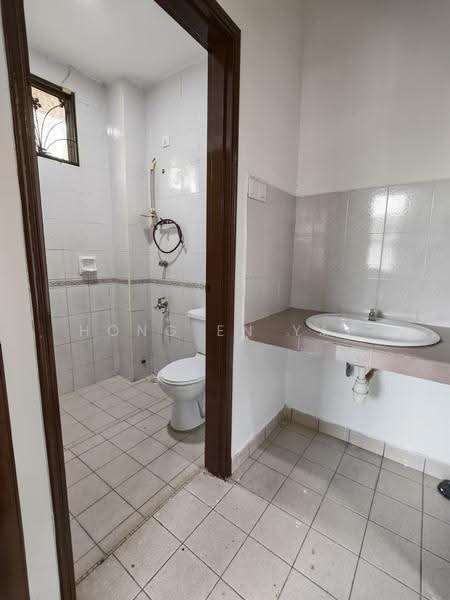 Rumah Berkembar untuk Dijual di Taman Impian Emas (Skudai) - Hong En Yap - Bathroom - PropertyGuru.com.my