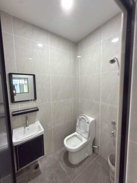 1-storey Terraced House for Sale in Taman Universiti (Skudai) - Melinda Ee - Bathroom - PropertyGuru.com.my