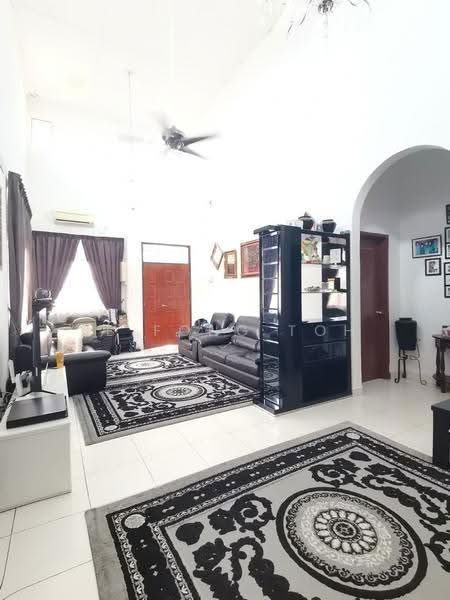 1-storey Terraced House for Sale in Taman Pelangi Indah (Ulu Tiram) - Ee Fong Toh - Living Room - PropertyGuru.com.my