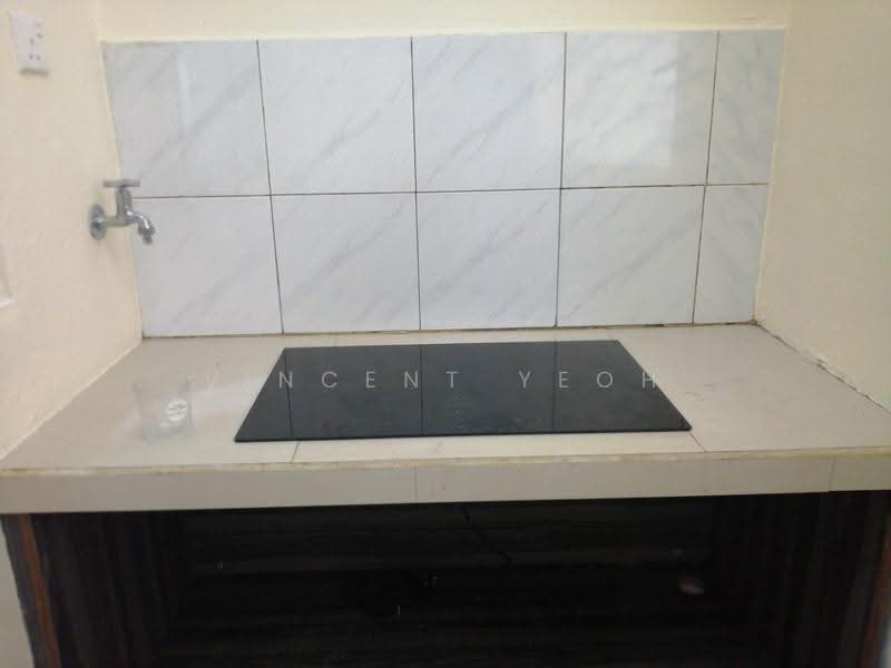 Service Residence for Rent at 8 Kinrara - Vincent Yeoh - Kitchen - PropertyGuru.com.my
