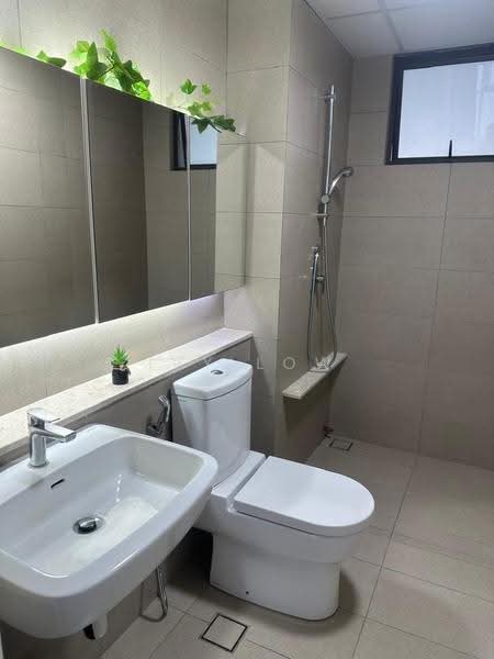 Kondominium untuk Dijual di The WaterEdge (Pinggiran Air) - Ivy Low - Bathroom - PropertyGuru.com.my