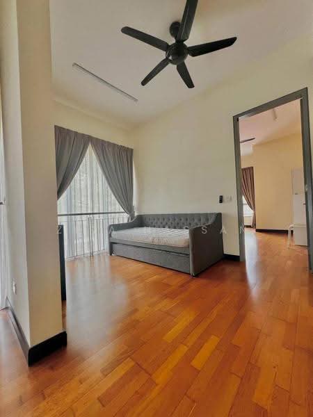 Rumah Teres 3-Tingkat untuk Disewa di Cyberjaya (Selangor) - Zira Hassan - Living Room - PropertyGuru.com.my