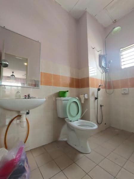 Rumah Teres 1.5-Tingkat untuk Dijual di Bandar Bukit Raja (Klang) - James Teoh - Bathroom - PropertyGuru.com.my