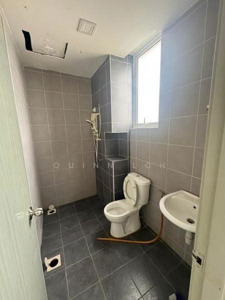 Condominium for Rent at Spectrum Residence (Alam Permai) - Quinn Loh - Bathroom - PropertyGuru.com.my