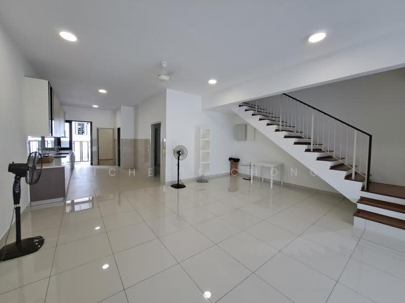2-storey Terraced House for Rent in Elmina (Shah Alam) - Michelle Chong - Living Room - PropertyGuru.com.my