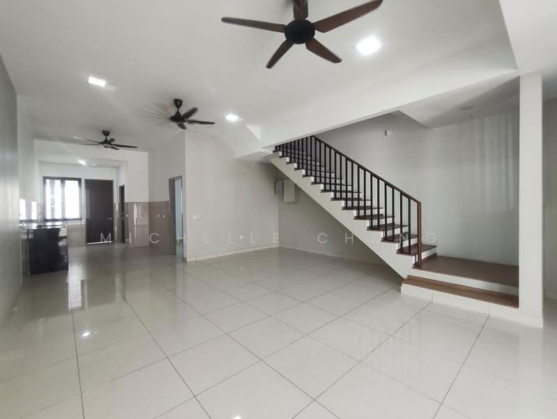 2-storey Terraced House for Rent in Elmina (Shah Alam) - Michelle Chong - Living Room - PropertyGuru.com.my