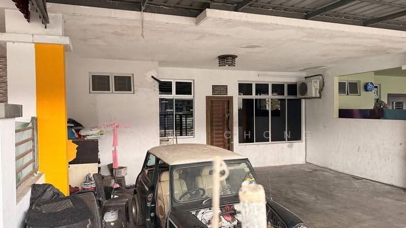1-storey Terraced House for Sale in Taman Daya (Johor Bahru) - Fu Heng Chong - Exterior - PropertyGuru.com.my