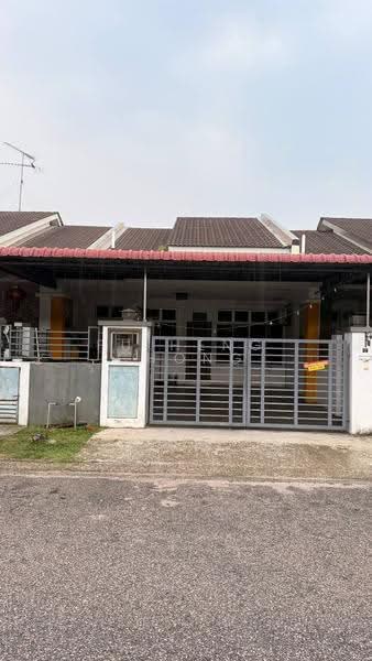 1-storey Terraced House for Sale in Taman Daya (Johor Bahru) - Fu Heng Chong - Exterior - PropertyGuru.com.my