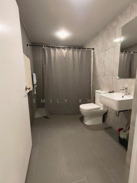 Kondominium untuk Dijual di Tuai Residence - Emily Kho - Bathroom - PropertyGuru.com.my