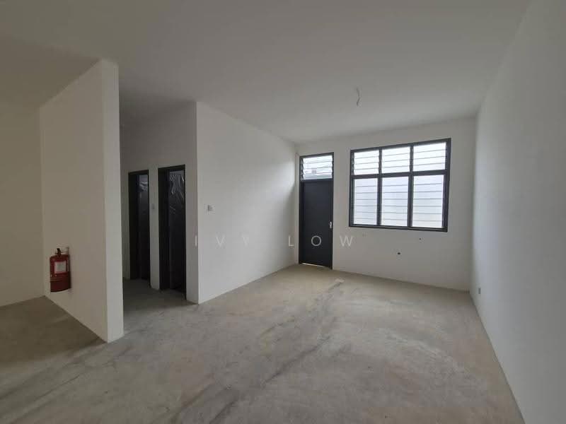 Shop for Rent in Bandar Putra Kulai (Kulai) - Ivy Low - Interior - PropertyGuru.com.my