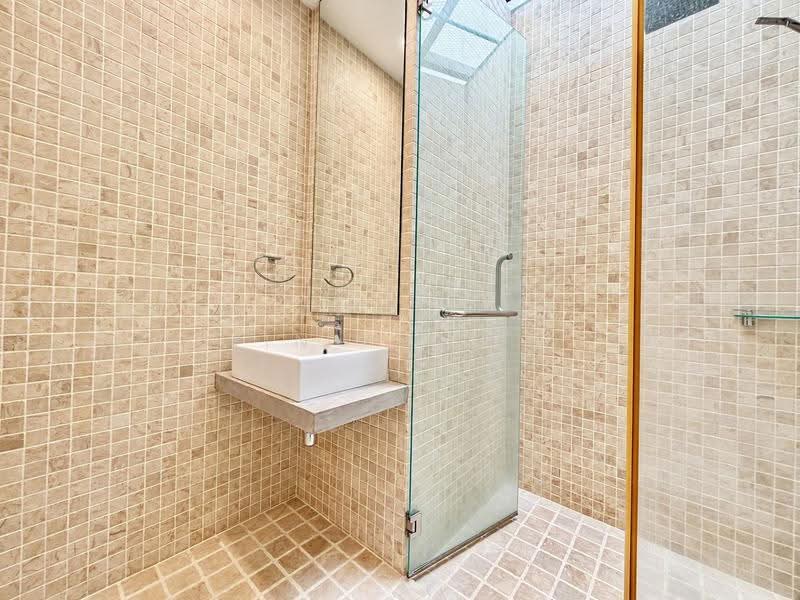 1-storey Terraced House for Sale in Taman Tun Dr Ismail (Kuala Lumpur) - Yin Peng . - Bathroom - PropertyGuru.com.my