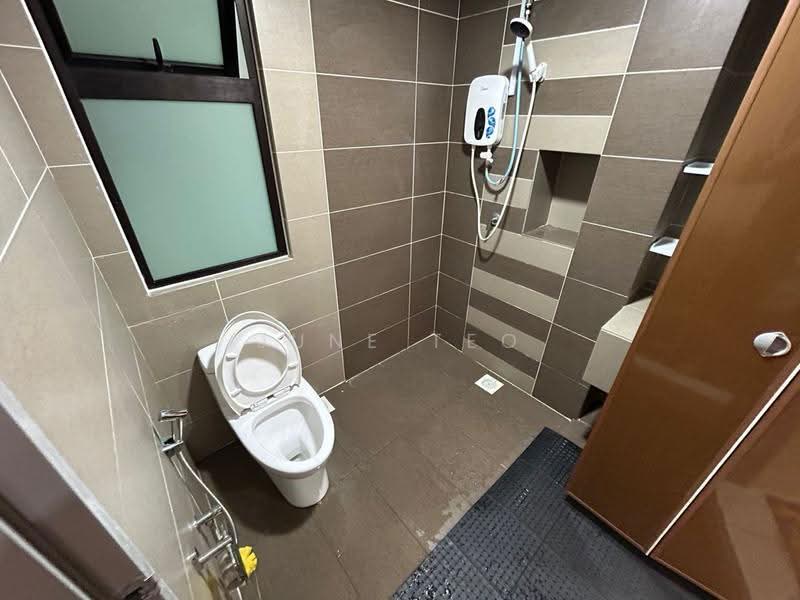 Kediaman Servis untuk Disewa di G Residence - June Teo - Bathroom - PropertyGuru.com.my