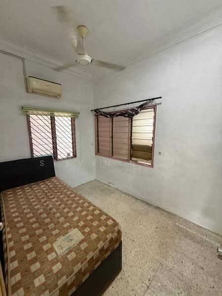 Rumah Teres 1-Tingkat untuk Dijual di Taman Putri Kulai (Kulai) - Steven Ngoi - Bedroom - PropertyGuru.com.my