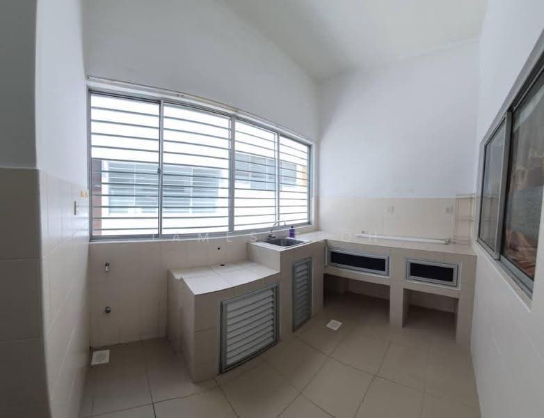 2-storey Terraced House for Sale in Shah Alam (Selangor) - James Teoh - Kitchen - PropertyGuru.com.my