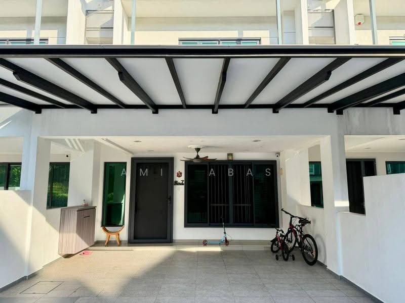 3-storey Terraced House for Sale in Puchong (Selangor) - Amir Abas - Exterior - PropertyGuru.com.my