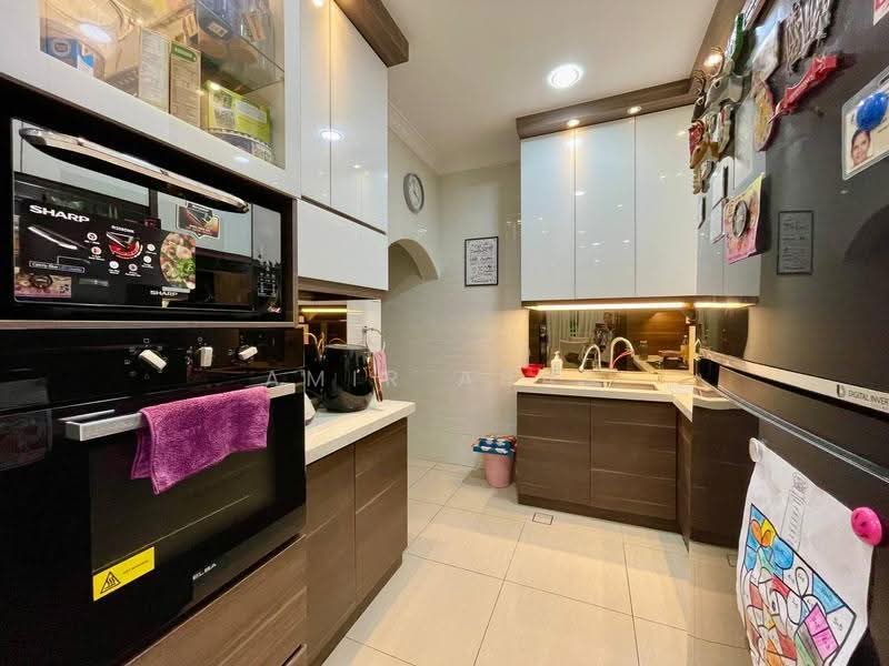 3-storey Terraced House for Sale in Puchong (Selangor) - Amir Abas - Kitchen - PropertyGuru.com.my