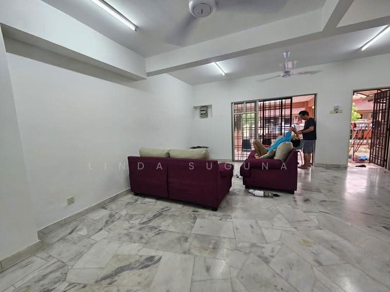 2-storey Terraced House for Sale in Putra Heights (Subang Jaya) - Linda Suguna - Living Room - PropertyGuru.com.my