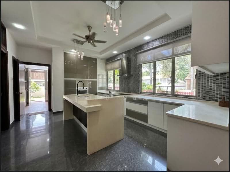 Bungalow House untuk Dijual di Setia Eco Park (Setia Alam) - Alvin Seah - Kitchen - PropertyGuru.com.my