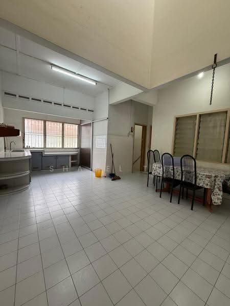 1-storey Terraced House for Sale in Kluang (Johor) - Shanel Tee - Kitchen - PropertyGuru.com.my
