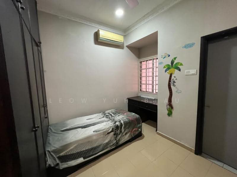 Rumah Teres 2-Tingkat untuk Dijual di Seksyen 7 (Shah Alam) - Leow Yuh Biau - Bedroom - PropertyGuru.com.my