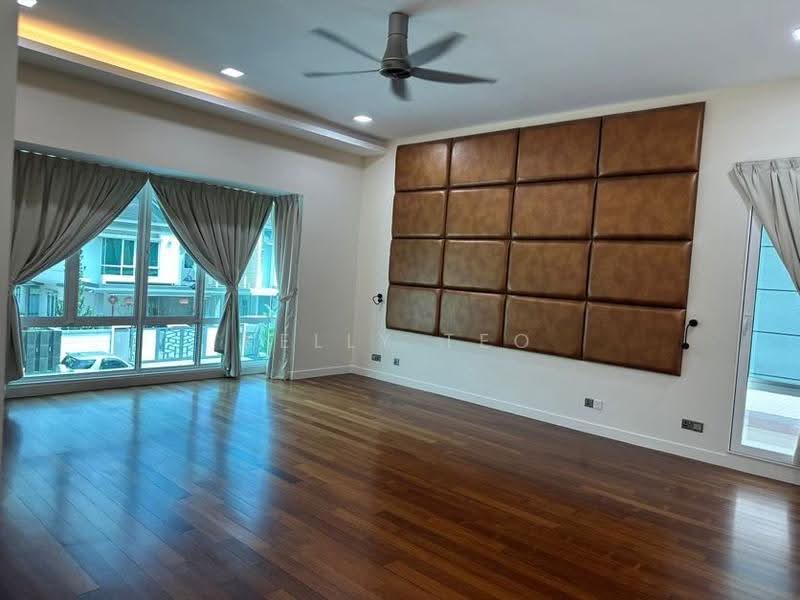 Semi-Detached House for Sale in Bandar Botanic (Klang) - Kelly Teo - Living Room - PropertyGuru.com.my