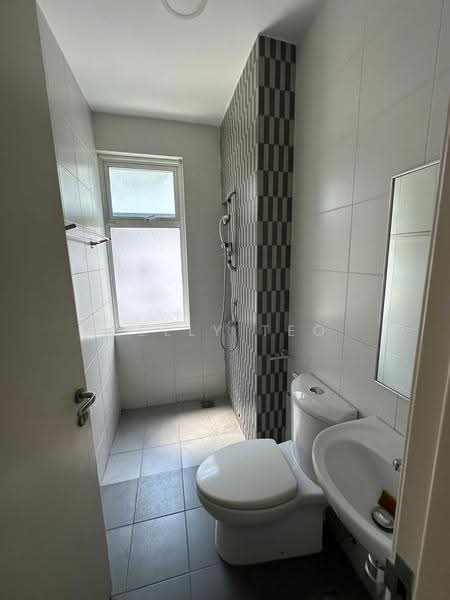 Semi-Detached House for Sale in Bandar Botanic (Klang) - Kelly Teo - Bathroom - PropertyGuru.com.my