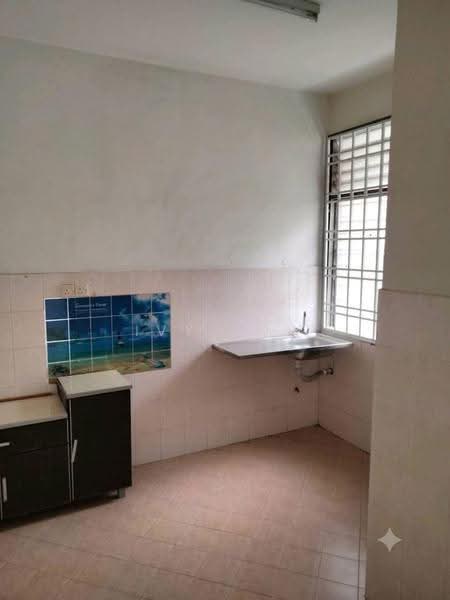 2-storey Terraced House for Sale in Taman Mutiara Rini (Skudai) - Ivy Low - Kitchen - PropertyGuru.com.my