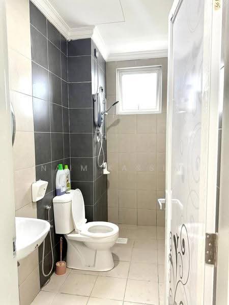 Service Residence for Rent at SkyLake Residence - Naim Kassim - Bathroom - PropertyGuru.com.my