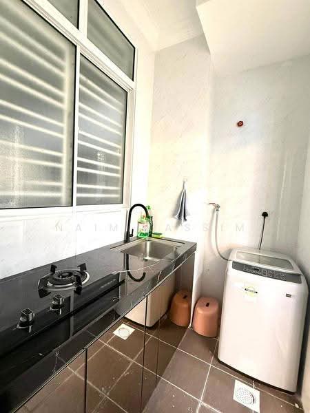 Service Residence for Rent at SkyLake Residence - Naim Kassim - Kitchen - PropertyGuru.com.my