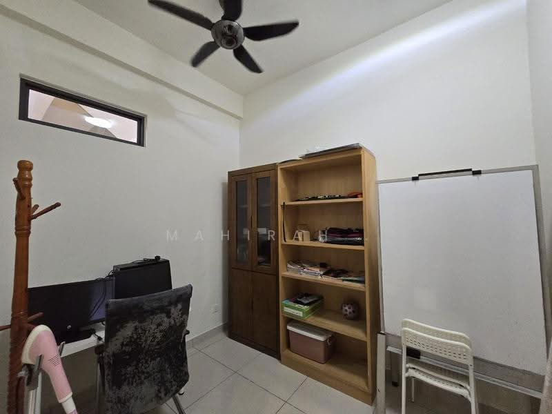 Rumah Teres untuk Dijual di Kajang (Selangor) - Mahirah . - Study - PropertyGuru.com.my