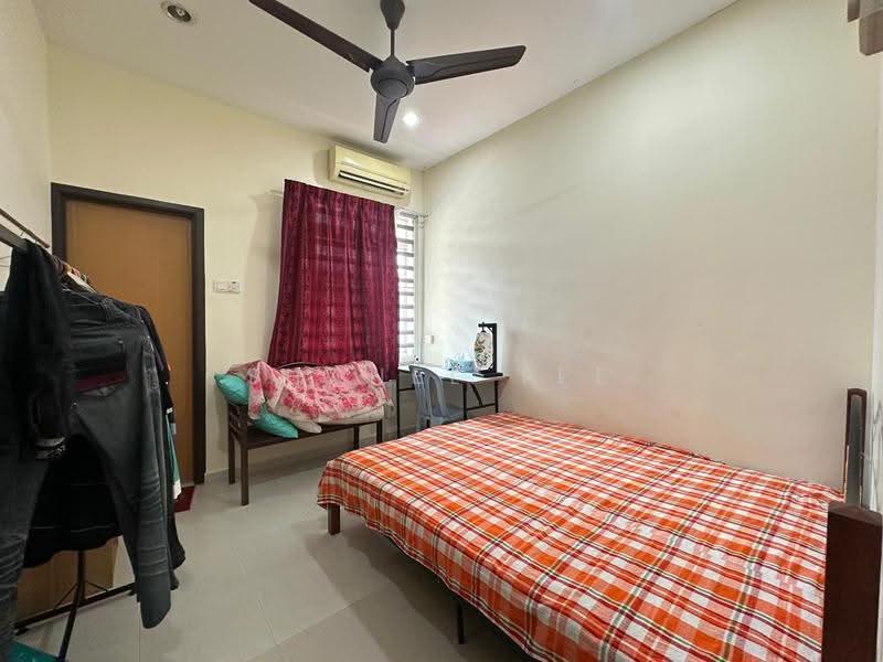 2-storey Terraced House for Sale in Segamat (Johor) - Shanel Tee - Bedroom - PropertyGuru.com.my