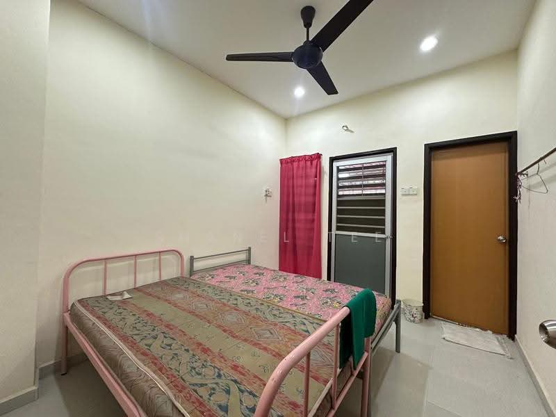 2-storey Terraced House for Sale in Segamat (Johor) - Shanel Tee - Bedroom - PropertyGuru.com.my