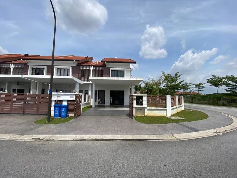 Rumah Teres 2-Tingkat untuk Dijual di Alam Impian (Shah Alam) - Adibah Salim - Exterior - PropertyGuru.com.my
