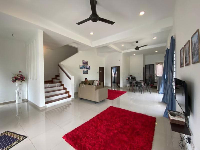 Rumah Teres 2-Tingkat untuk Dijual di Alam Impian (Shah Alam) - Adibah Salim - Living Room - PropertyGuru.com.my