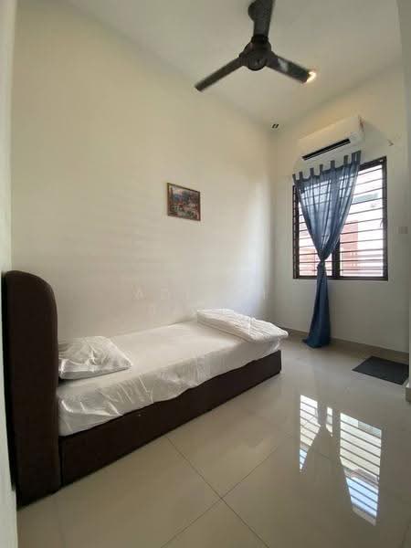 Rumah Teres 2-Tingkat untuk Dijual di Alam Impian (Shah Alam) - Adibah Salim - Bedroom - PropertyGuru.com.my