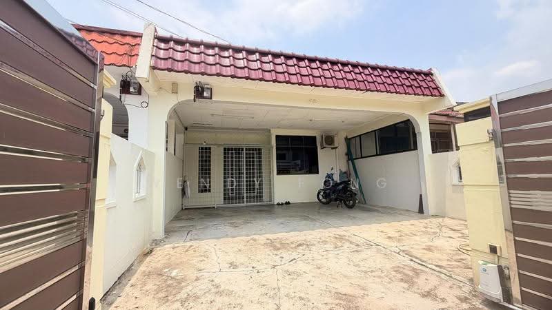 1-storey Terraced House for Sale in Taman Johor Jaya (Johor Bahru) - Wendy Fong - PropertyGuru.com.my