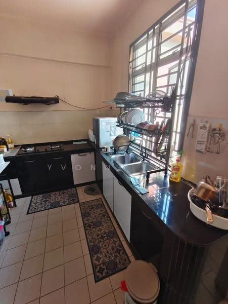 Pangsapuri untuk Dijual di Villa Bestari Apartment - Yvonne Lim - Kitchen - PropertyGuru.com.my