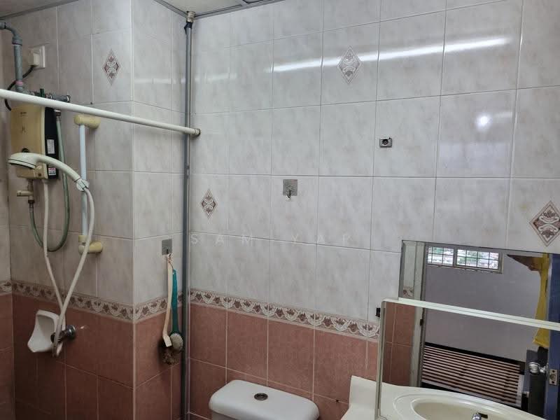 Kondominium untuk Dijual di Ketumbar Hill - Sam Yap - Bathroom - PropertyGuru.com.my