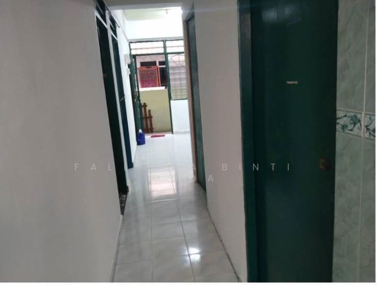Apartment for Sale at Desa Mentari Apartment - Faliyana binti Muda - Corridor - PropertyGuru.com.my