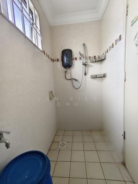Rumah Teres 2-Tingkat untuk Dijual di Kota Damansara (Selangor) - Jun Kien Chu - Bathroom - PropertyGuru.com.my