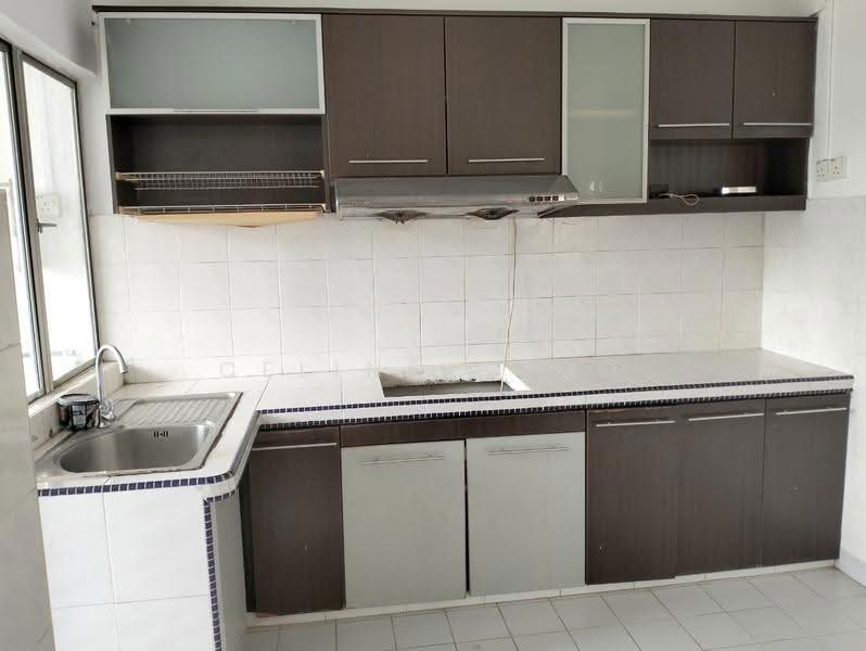 Townhouse for Rent in Bukit Jalil (Kuala Lumpur) - Celine Shoo - Kitchen - PropertyGuru.com.my