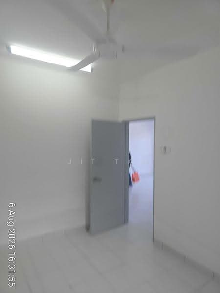 Kediaman Servis untuk Dijual di Metia Residence - Jit Tan - Interior - PropertyGuru.com.my