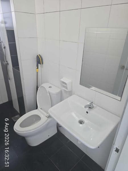 Kediaman Servis untuk Dijual di Metia Residence - Jit Tan - Bathroom - PropertyGuru.com.my