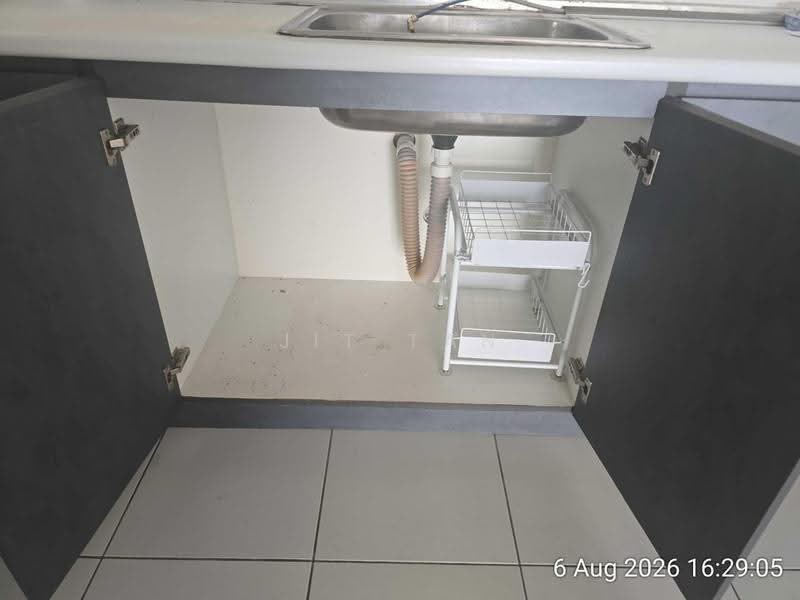 Kediaman Servis untuk Dijual di Metia Residence - Jit Tan - Kitchen - PropertyGuru.com.my