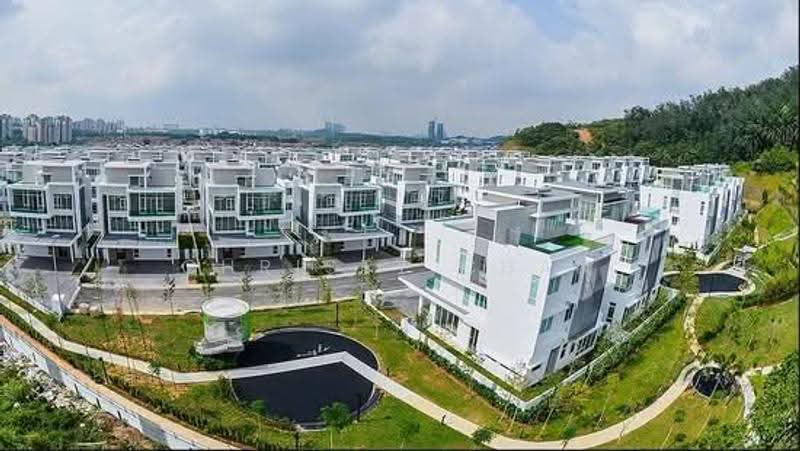 Bungalow House for Sale in Cyberjaya (Selangor) - Christy Chan - Exterior - PropertyGuru.com.my