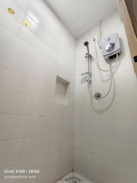 Condominium for Rent at Trefoil @ Setia City - Alvin Lim - Bathroom - PropertyGuru.com.my