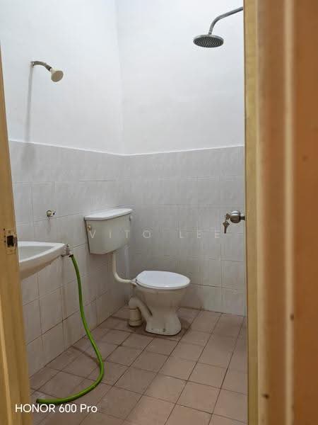 2-storey Terraced House for Sale in Pulau Gadong (Melaka City) - Vito Lee - Bathroom - PropertyGuru.com.my