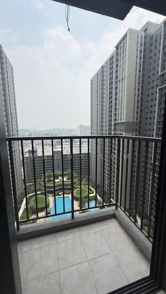 Kediaman Servis untuk Dijual di One Equine - Vanny Lum - Balcony - PropertyGuru.com.my