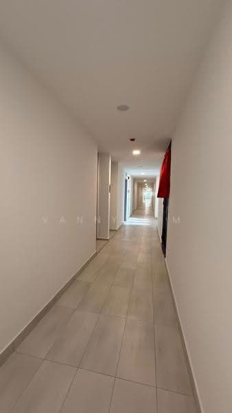 Kediaman Servis untuk Dijual di One Equine - Vanny Lum - Corridor - PropertyGuru.com.my