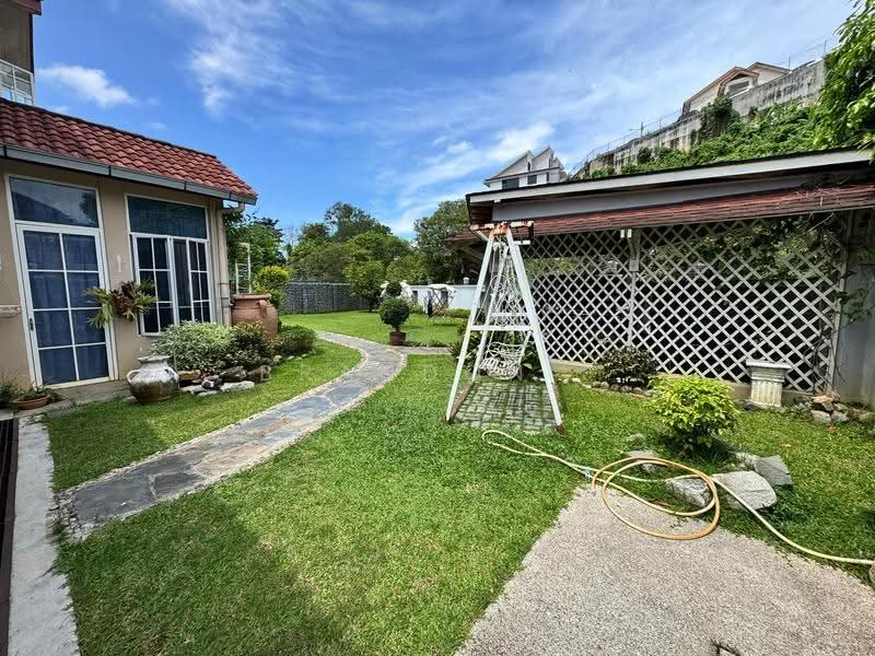 Semi-Detached House for Sale in Ukay Perdana (Ulu Kelang) - Brandon . - Garden - PropertyGuru.com.my